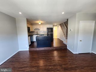 96 N BEDFORD ST #B, Arlington, VA 22201