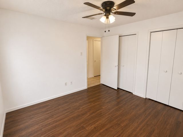 5410 Kings Manor Drive, Lake Dallas, TX 75065