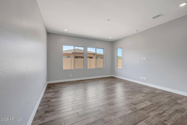 698 W RIDGE Road, Apache Junction, AZ 85120