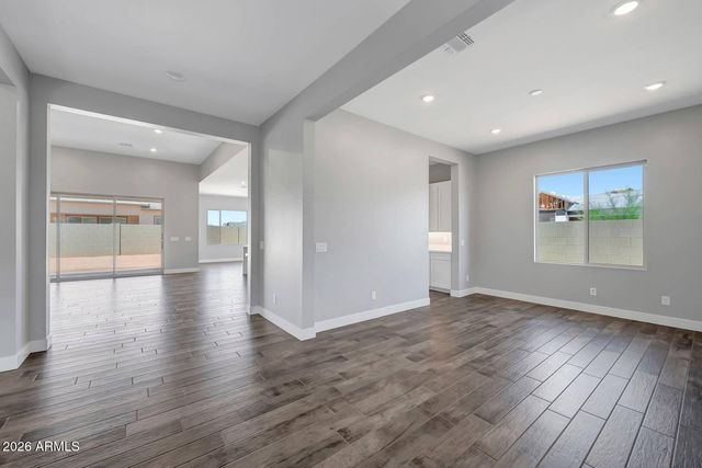 698 W RIDGE Road, Apache Junction, AZ 85120