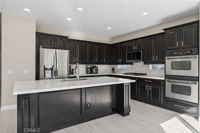 11552 Brookrun Court, Riverside, CA 92505