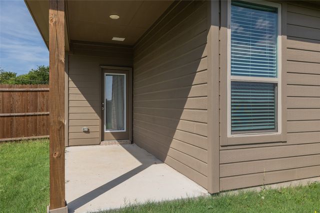301 Pearl Street, Cleburne, TX 76031