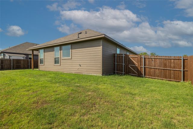 301 Pearl Street, Cleburne, TX 76031