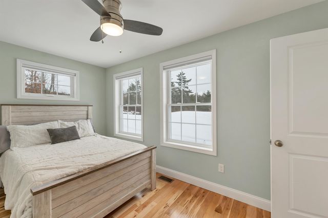 135 Smoke Street, Barrington, NH 03825