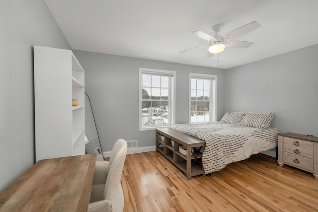 135 Smoke Street, Barrington, NH 03825