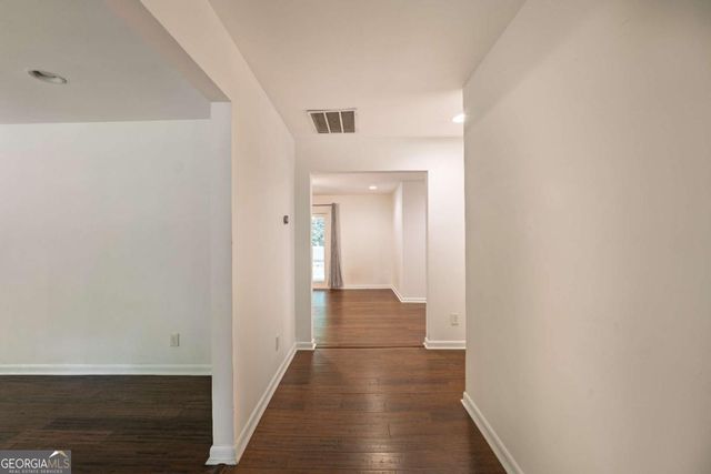 4240 Cascade Road SW, Atlanta, GA 30331