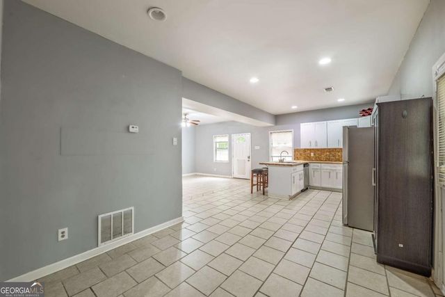 4240 Cascade Road SW, Atlanta, GA 30331