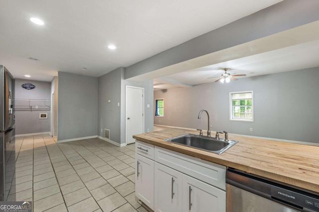 4240 Cascade Road SW, Atlanta, GA 30331