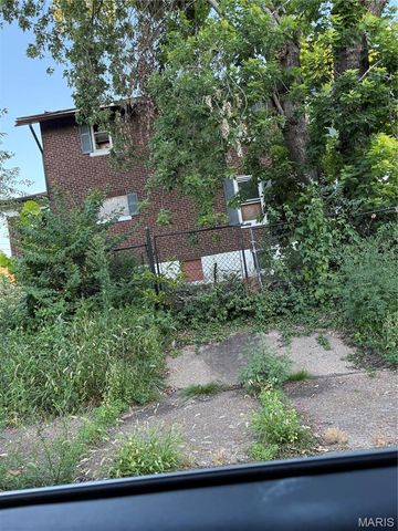 4628 Elmbank Avenue, St Louis, MO 63115
