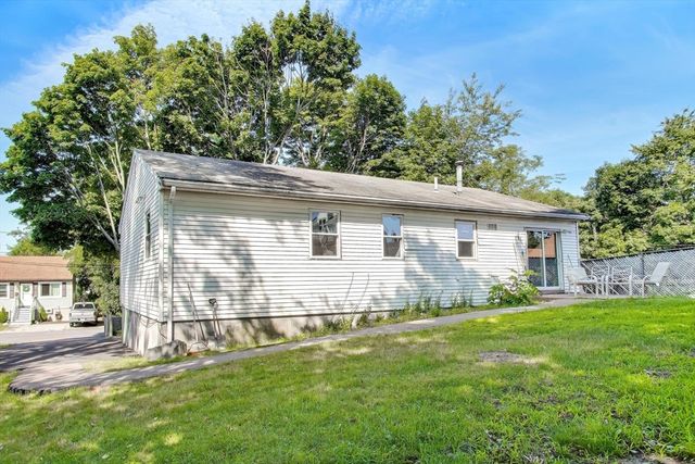 14 Hull St, Quincy, MA 02169