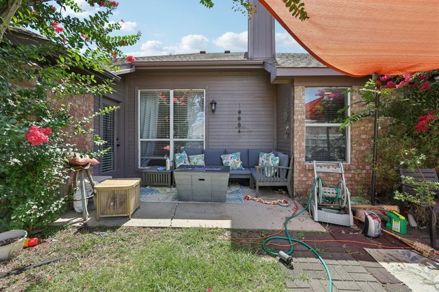 7004 Spoonbill Court, Arlington, TX 76002
