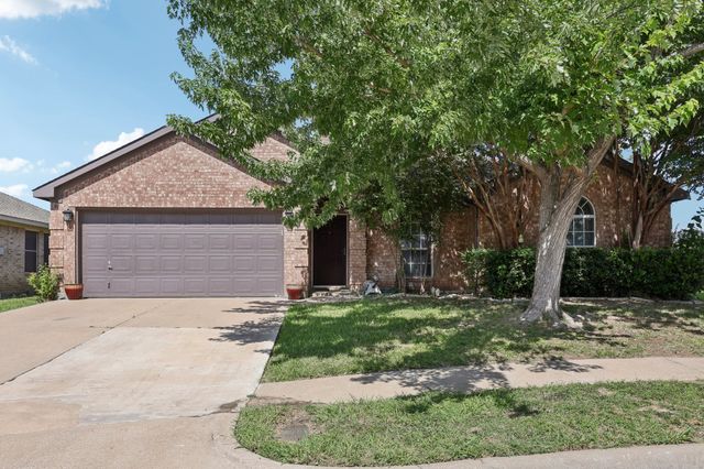 7004 Spoonbill Court, Arlington, TX 76002