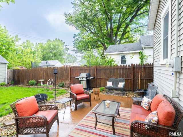 1430 FISHER Street, Pekin, IL 61554