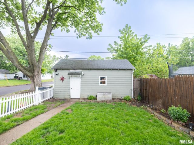 1430 FISHER Street, Pekin, IL 61554