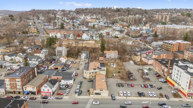 428 West Main Street, Waterbury, CT 06702