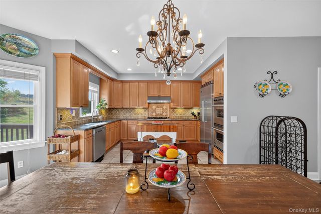 11 Dorian Way, Campbell Hall, NY 10916