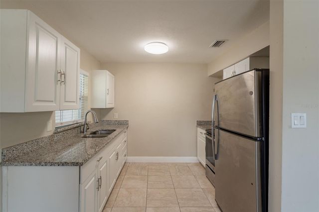 4827 ELESE STREET, Orlando, FL 32811