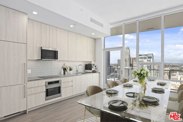 230 W Olympic Boulevard 4705, Los Angeles, CA 90015