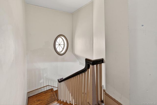 58 Leroy Place, Newburgh, NY 12550