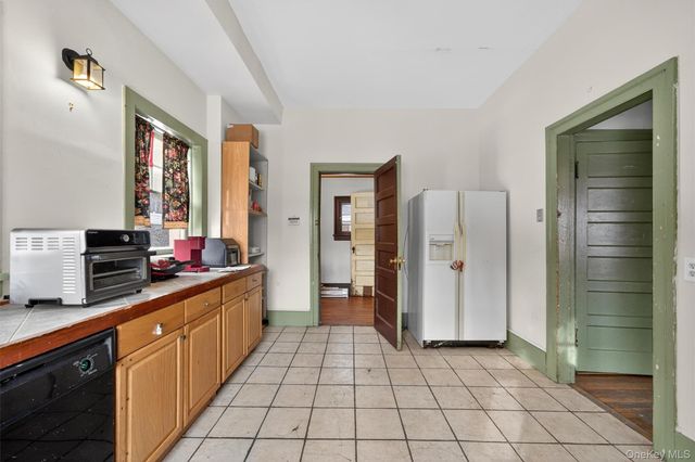 58 Leroy Place, Newburgh, NY 12550