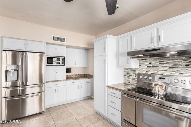 1706 E BROOKWOOD Court, Phoenix, AZ 85048