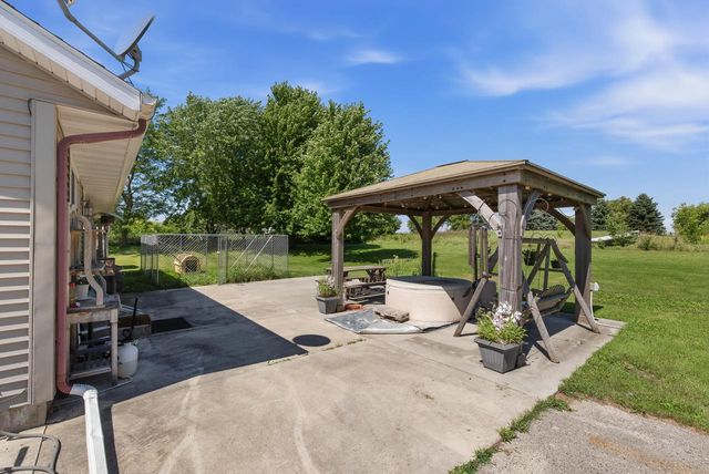 2460 Mink Ranch ROAD, Port Washington, WI 53074