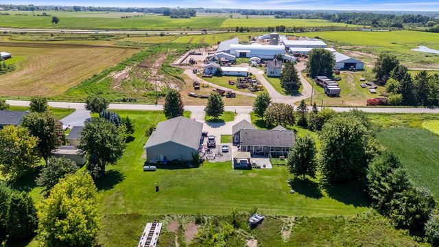 2460 Mink Ranch ROAD, Port Washington, WI 53074