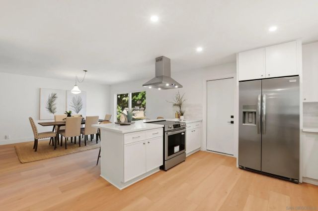 646 Barsby St, Vista, CA 92084