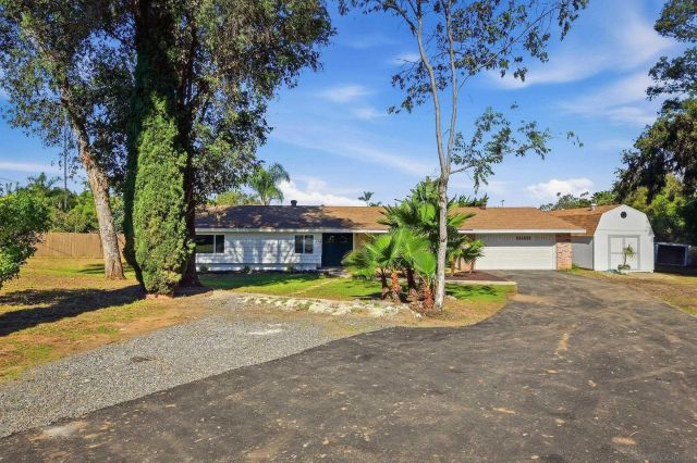 646 Barsby St, Vista, CA 92084