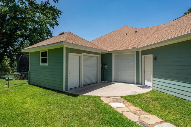 9006 Fallow Run, Larue, TX 75770
