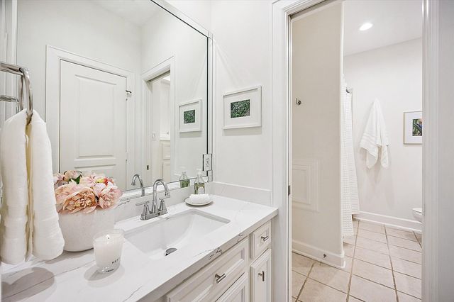 3925 Arnold Street, West University Place, TX 77005