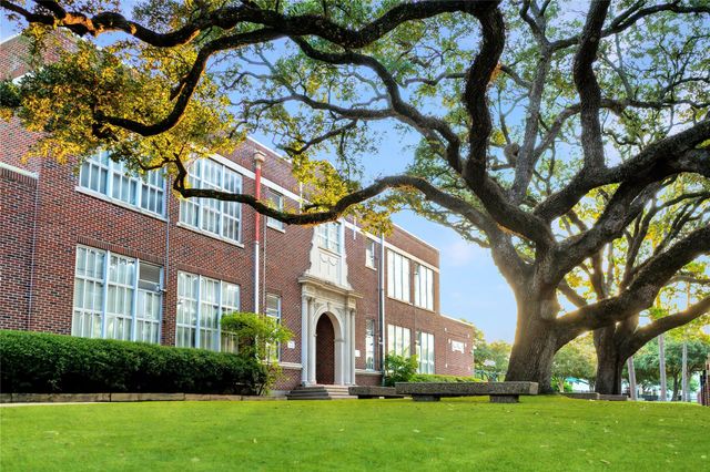 3925 Arnold Street, West University Place, TX 77005