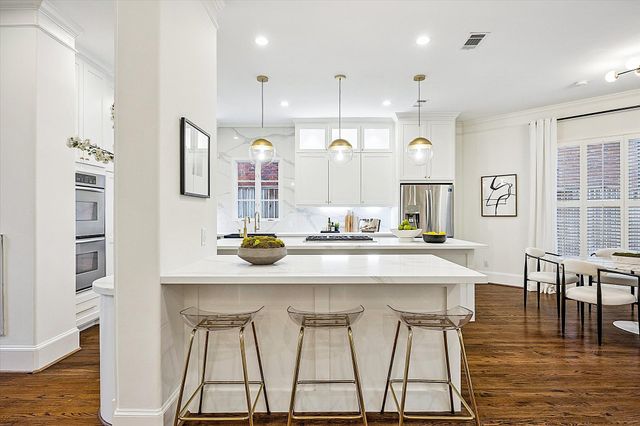 3925 Arnold Street, West University Place, TX 77005