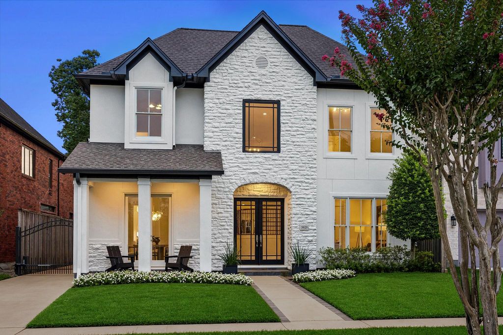 3925 Arnold Street, West University Place, TX 77005