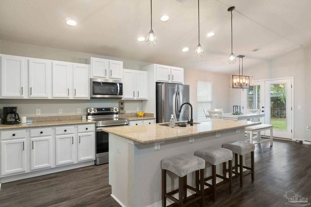 4972 Wabash Pine Ct, Pace, FL 32571
