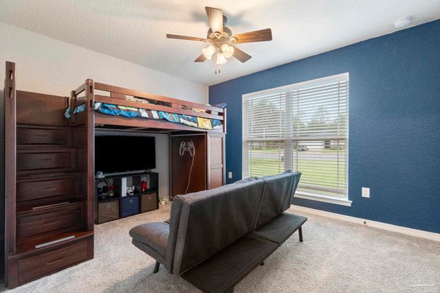 4972 Wabash Pine Ct, Pace, FL 32571