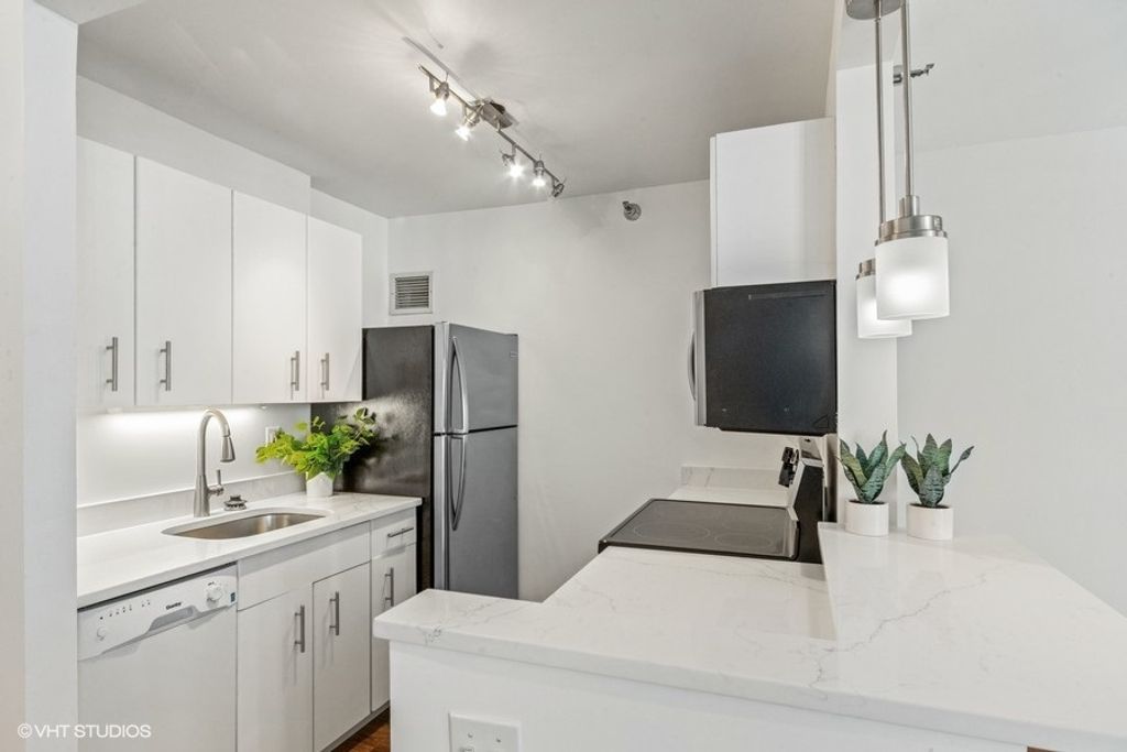 401 E Ontario Street 806, Chicago, IL 60611 — photo 3