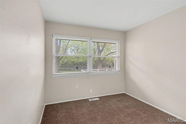 2675 Narraganset Drive, Florissant, MO 63033
