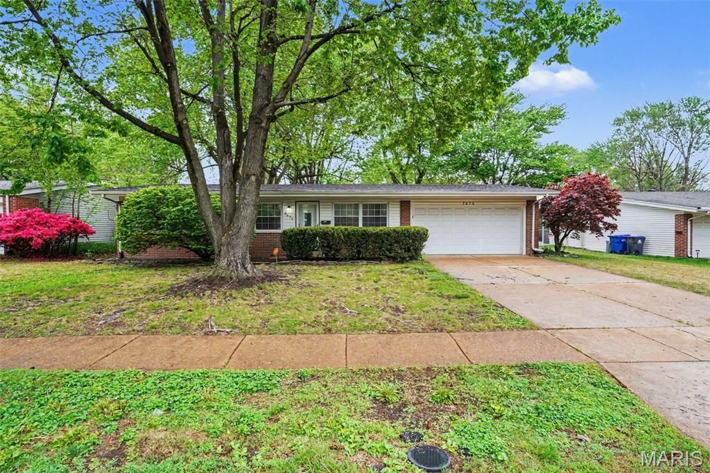 2675 Narraganset Drive, Florissant, MO 63033