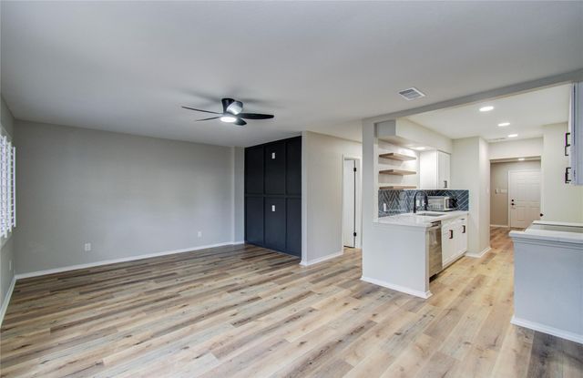 1147 Country Place Drive, Houston, TX 77079