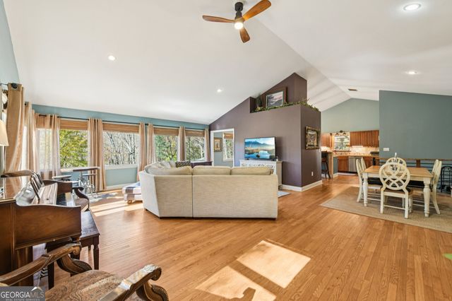 105 Thurmond Walker Road, Dahlonega, GA 30533