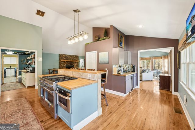 105 Thurmond Walker Road, Dahlonega, GA 30533