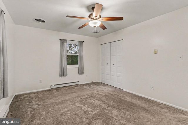 465 LOCUST ST, Halifax, PA 17032
