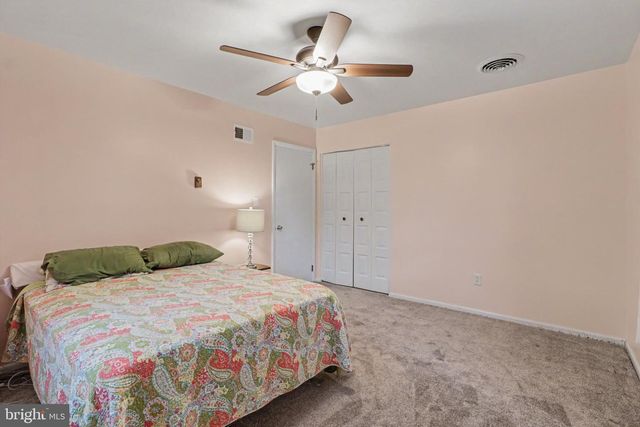 465 LOCUST ST, Halifax, PA 17032