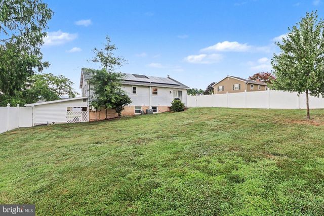 465 LOCUST ST, Halifax, PA 17032
