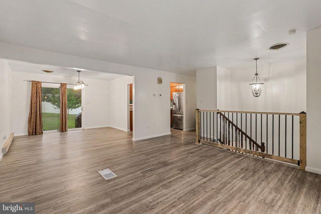 465 LOCUST ST, Halifax, PA 17032