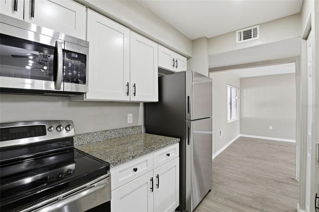 207 SW 6TH AVENUE, Gainesville, FL 32601