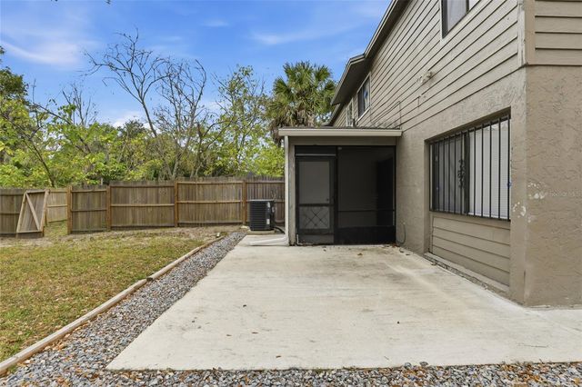 207 SW 6TH AVENUE, Gainesville, FL 32601