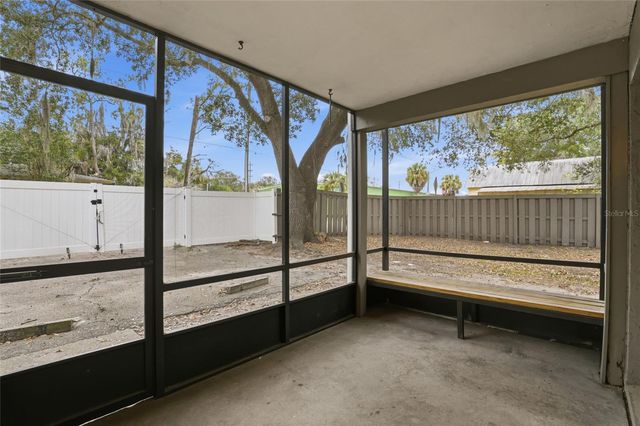 207 SW 6TH AVENUE, Gainesville, FL 32601