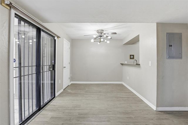 207 SW 6TH AVENUE, Gainesville, FL 32601